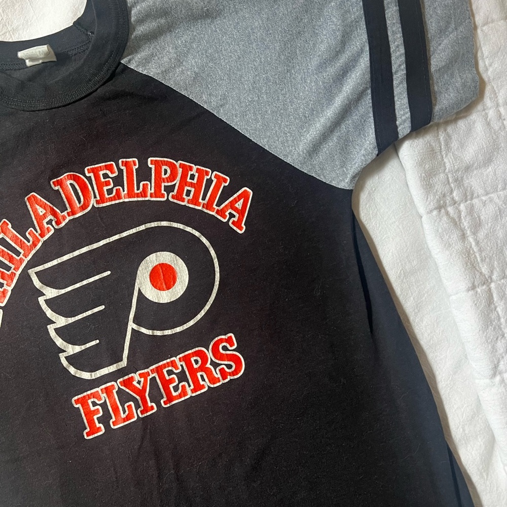 Vintage Philadelphia flyers tshirt